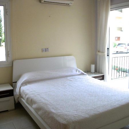 Villa Laurel Пейя Екстер'єр фото
