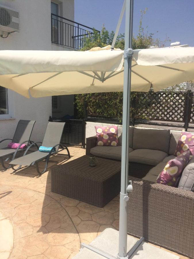 Villa Laurel Пейя Екстер'єр фото